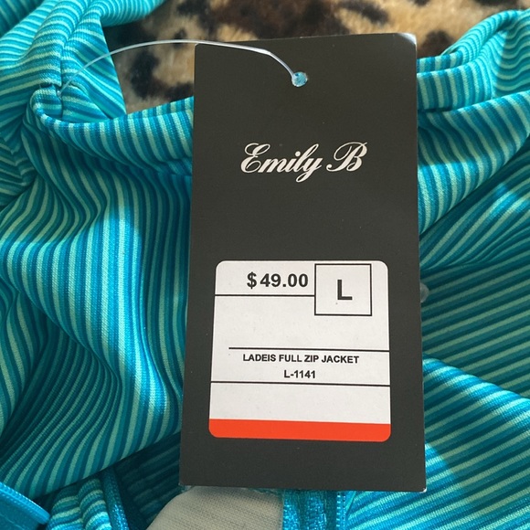 Emily B Active Jacket - Picture 6 of 6